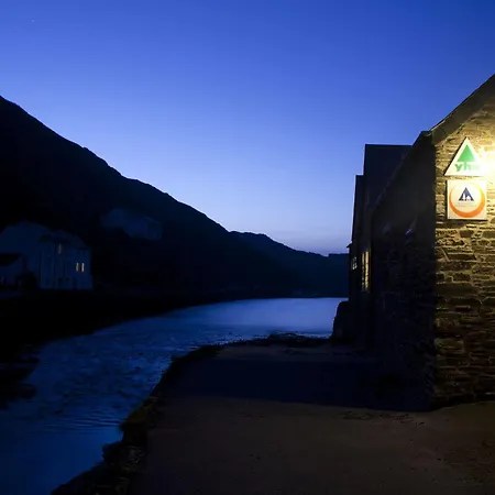 Yha * Boscastle